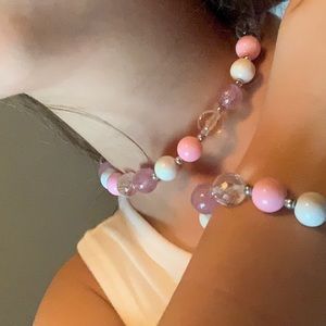 It’s pink white and clear colours